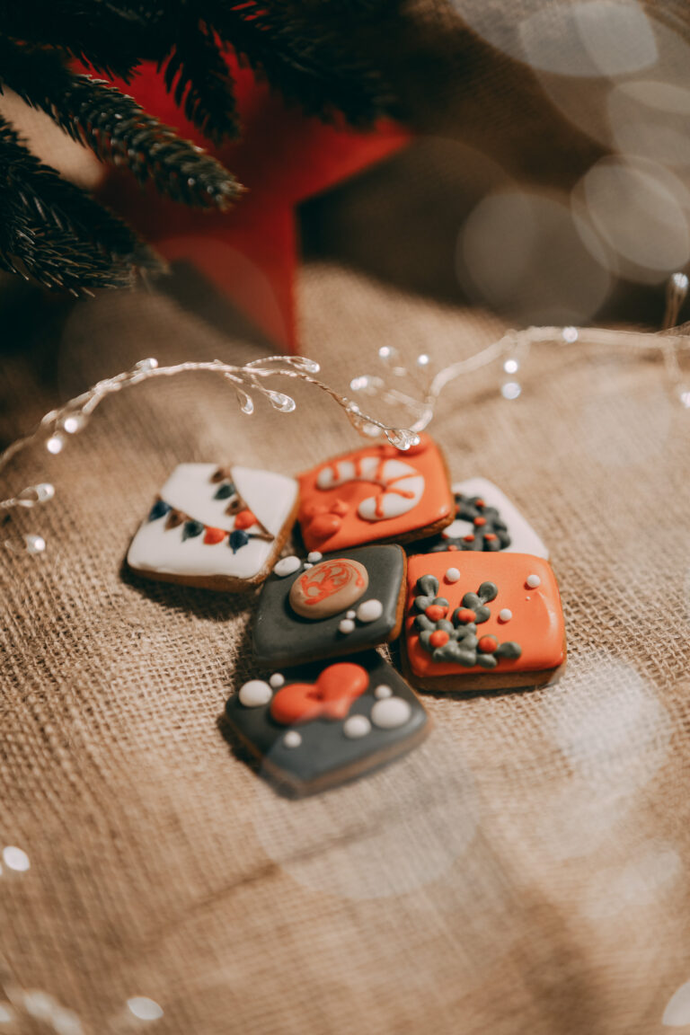 Krāsainas piparkūkas